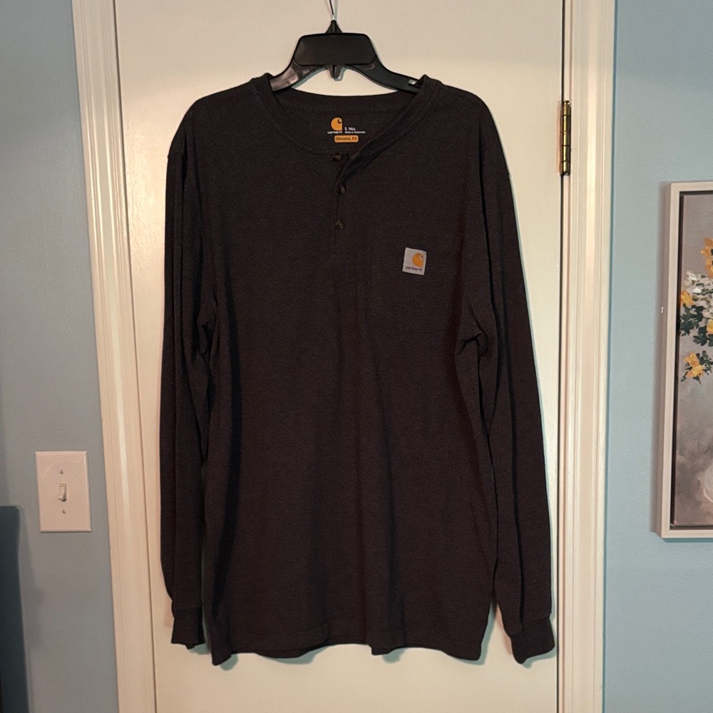 Carhartt Men's Long-Sleeve Henley in Dark Charcoal